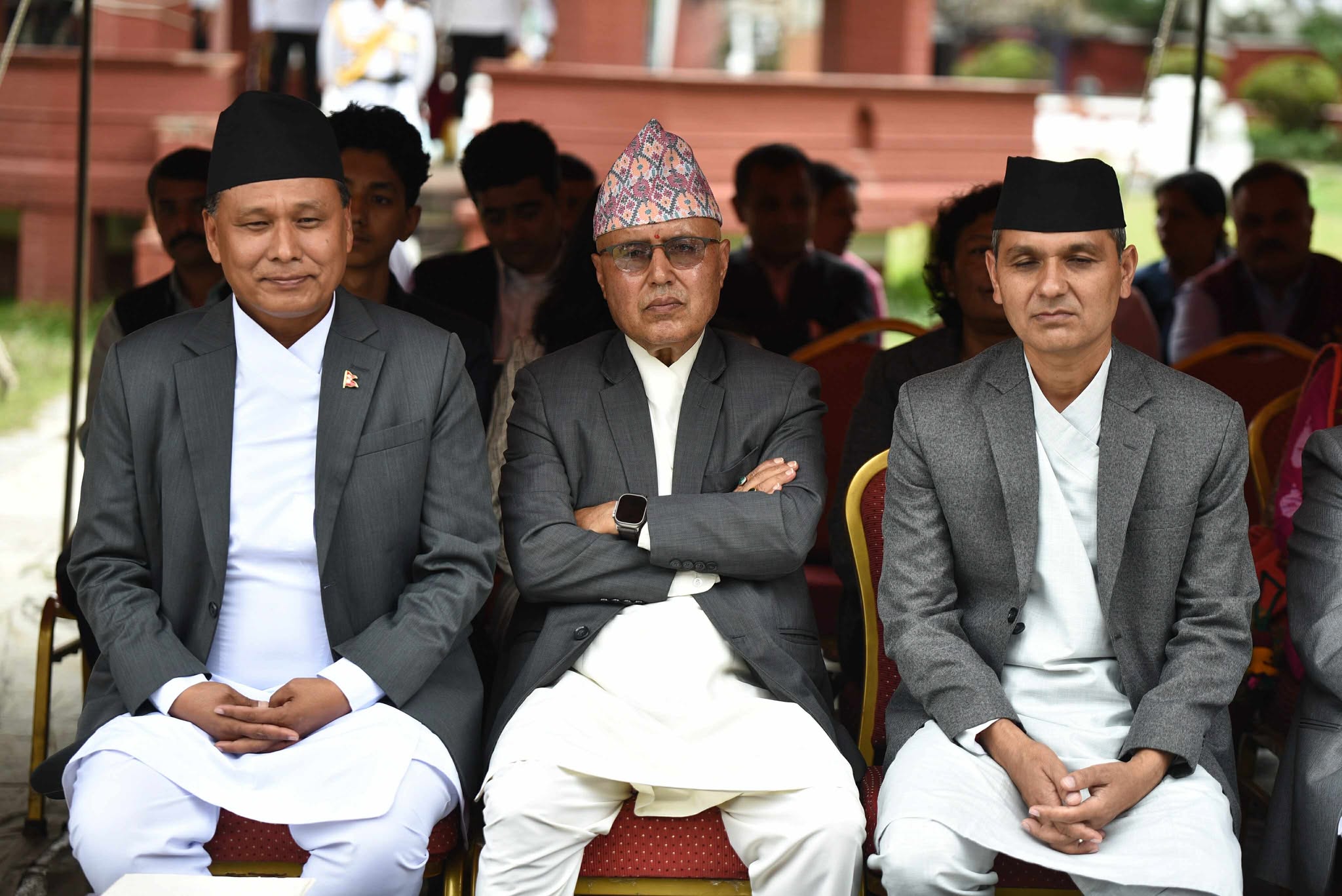 नवनियुक्त तीन मन्त्रीले लिए शपथ