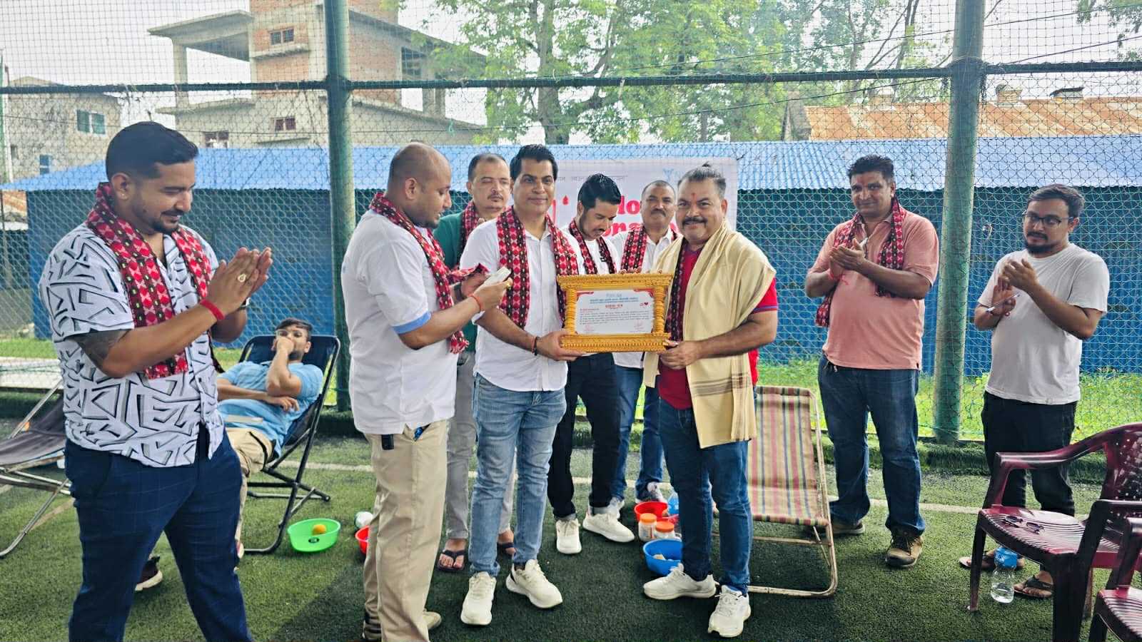 अन्तराष्ट्रिय युवा दिवसको अवसरमा रक्तदान, उपाध्यायले गरे ११०औं पटक रक्तदान