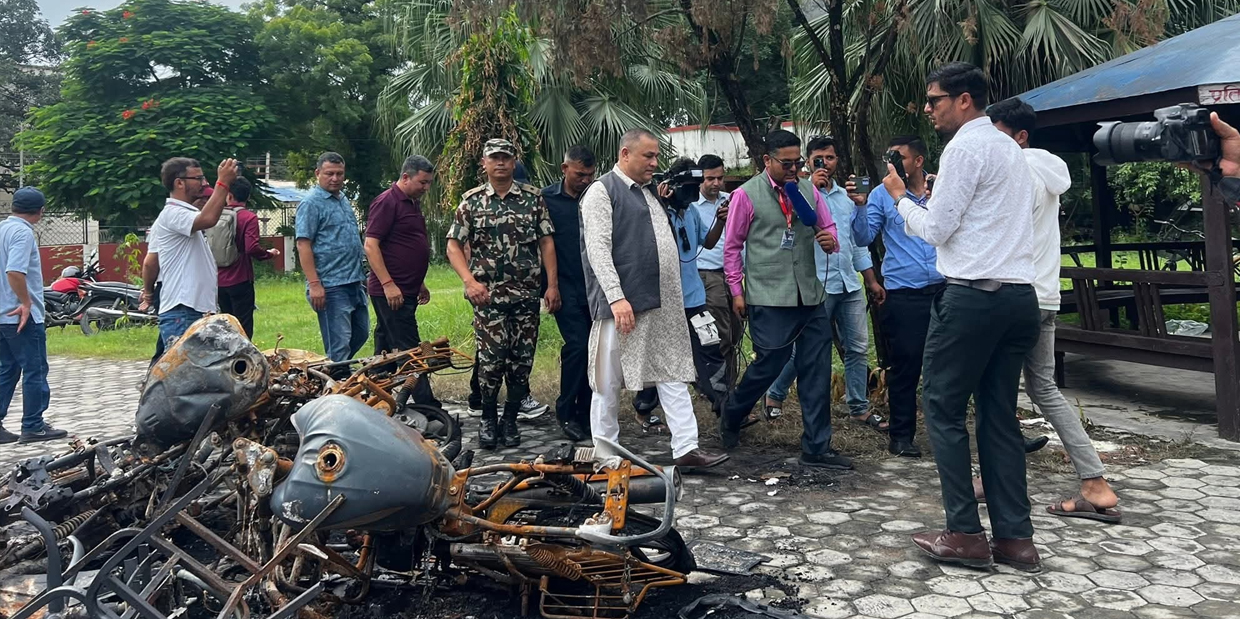 ध्वस्त सरकारी संरचनाको निरीक्षणमा सुदूरपश्चिमका मुख्यमन्त्री शाह, के भने ?