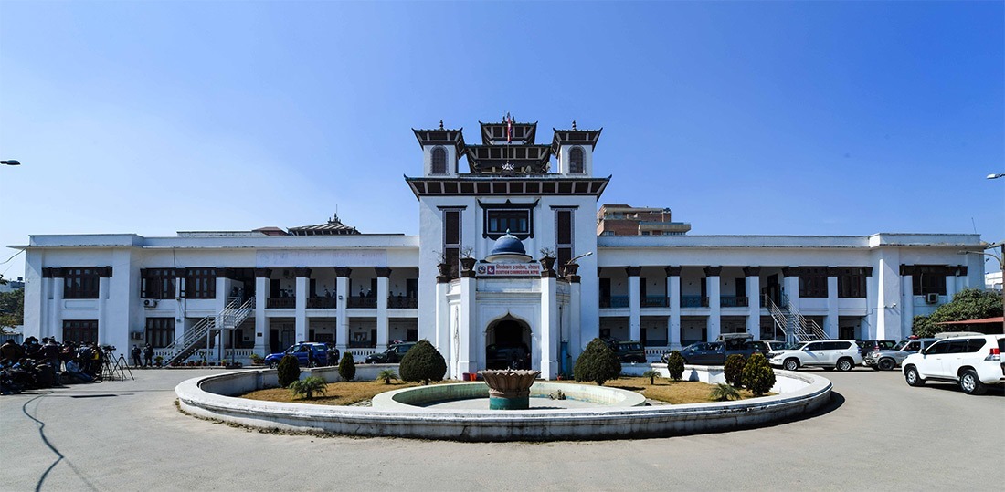 निर्वाचनमा तीन दिन सार्वजनिक बिदा दिन आयोगको सिफारिस