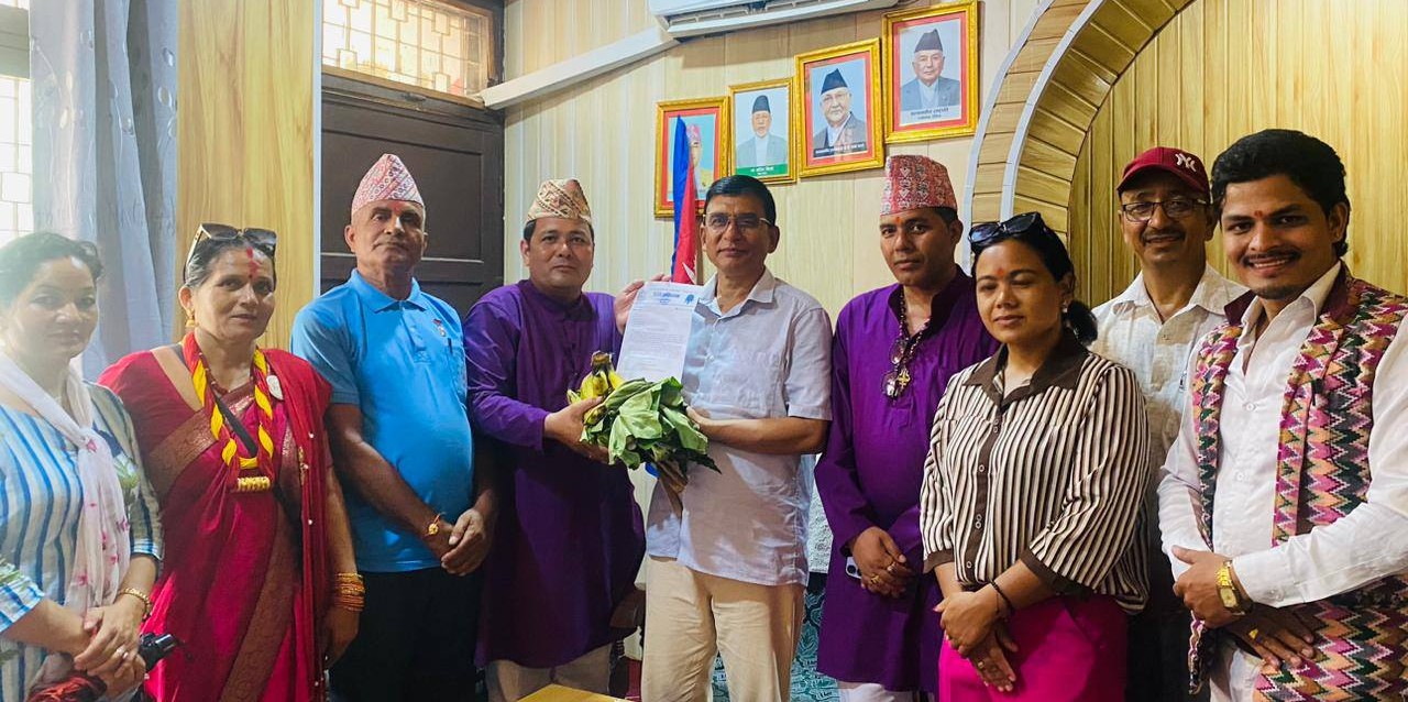 डेउडा प्रतिष्ठानद्वारा सामाजिक विकासमन्त्री खड्कालाई ‘ओल्को’ प्रदान