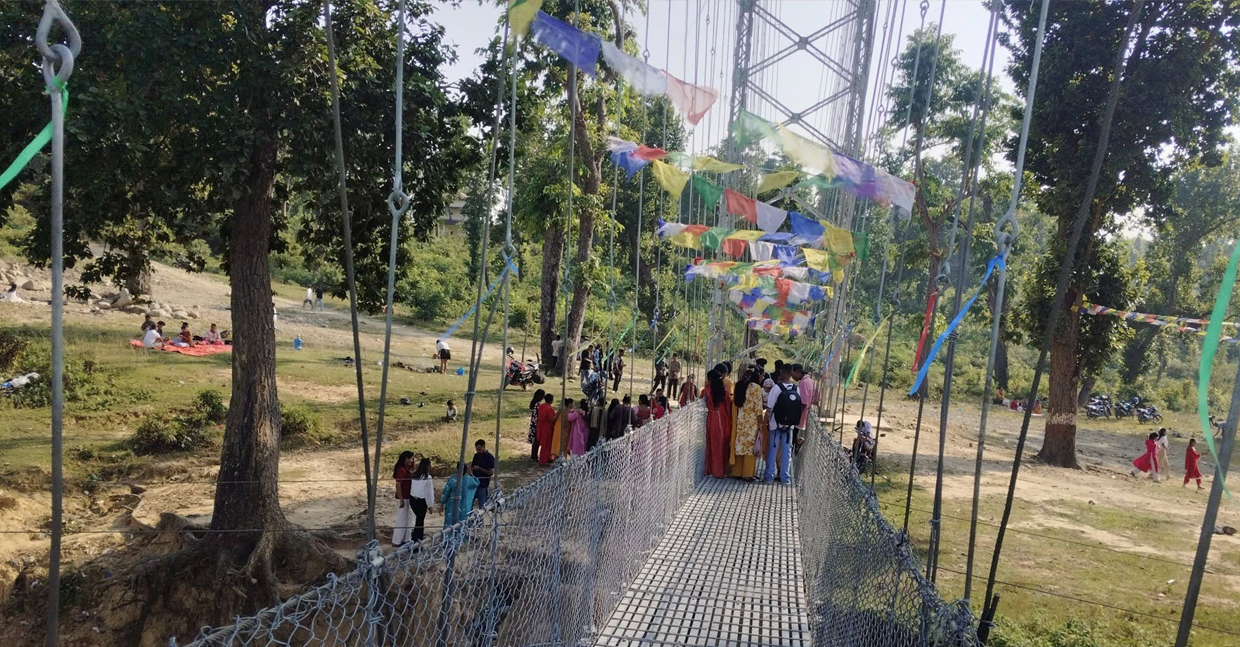 आन्तरिक पर्यटकले भरिभराउ छन् कैलालीका ‘पिकनिक स्पट’