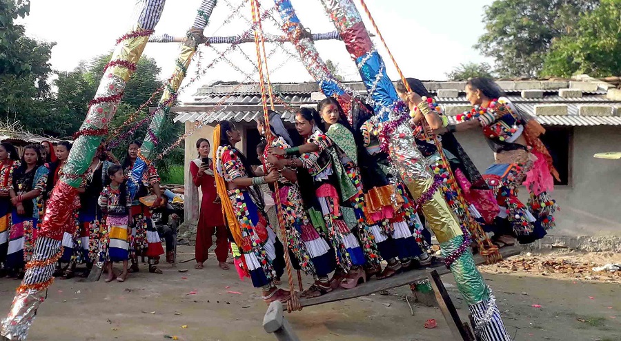 रानाथारु समुदाय आज तीज मनाउँदै, सुदूरपश्चिमका विभिन्न पालिकामा बिदा