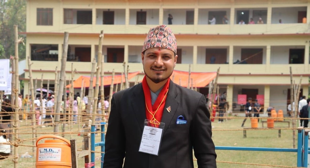 santosh.jpg