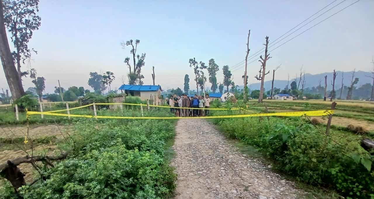 कैलालीमा युवकको घाँटी रेटेर हत्या, टाउको लिएर प्रहरी कार्यालय गइरहेका दुई जना पक्राउ