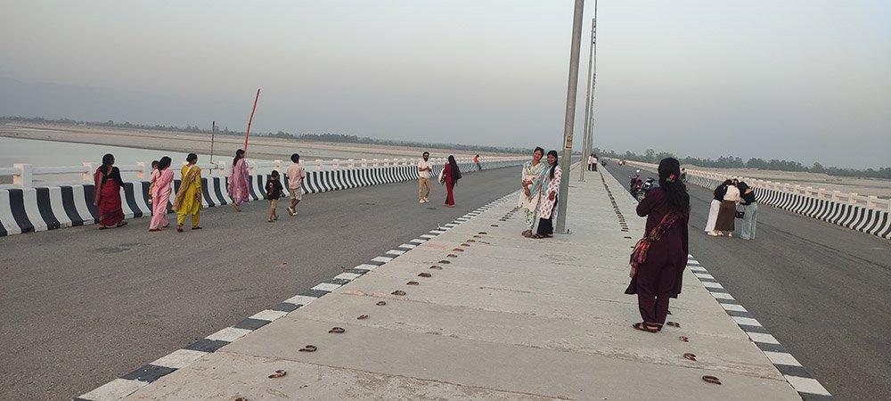 viral-bridge_ZH2Pr70RwV.jpg