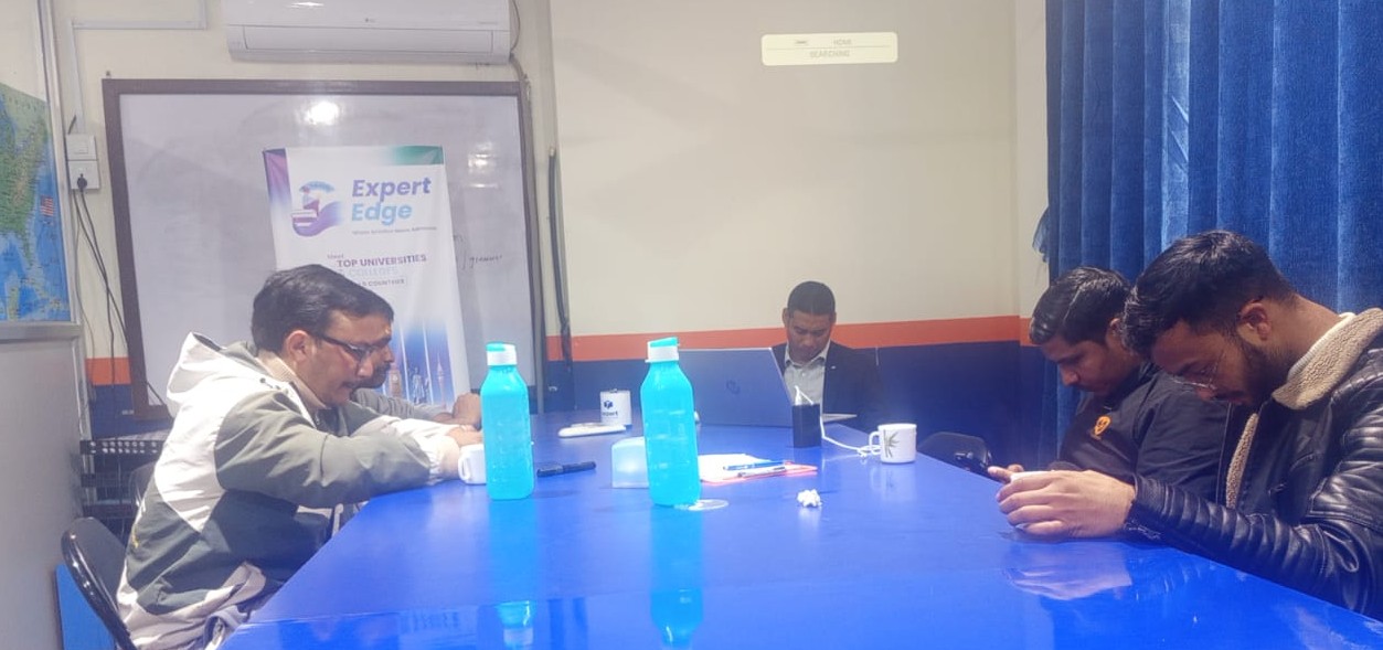 धनगढीमा अध्ययन सेमिनार आयोजना हुँदै